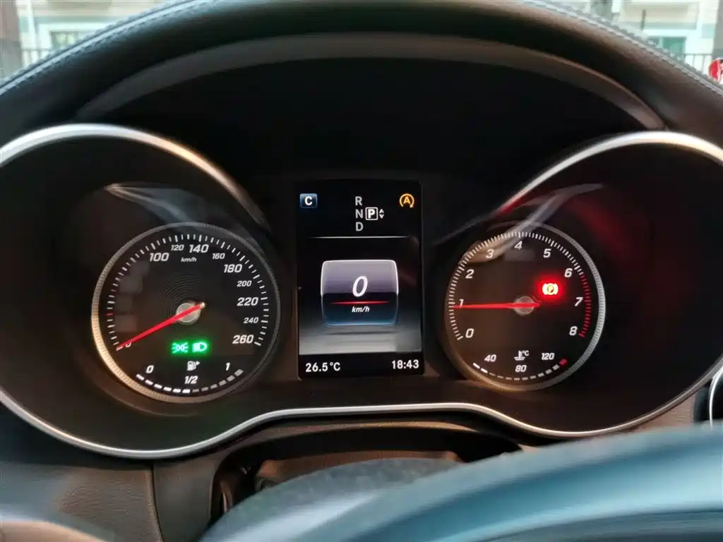 Mercedes-Benz C-Class 2015 C 200 L Sport фото 4