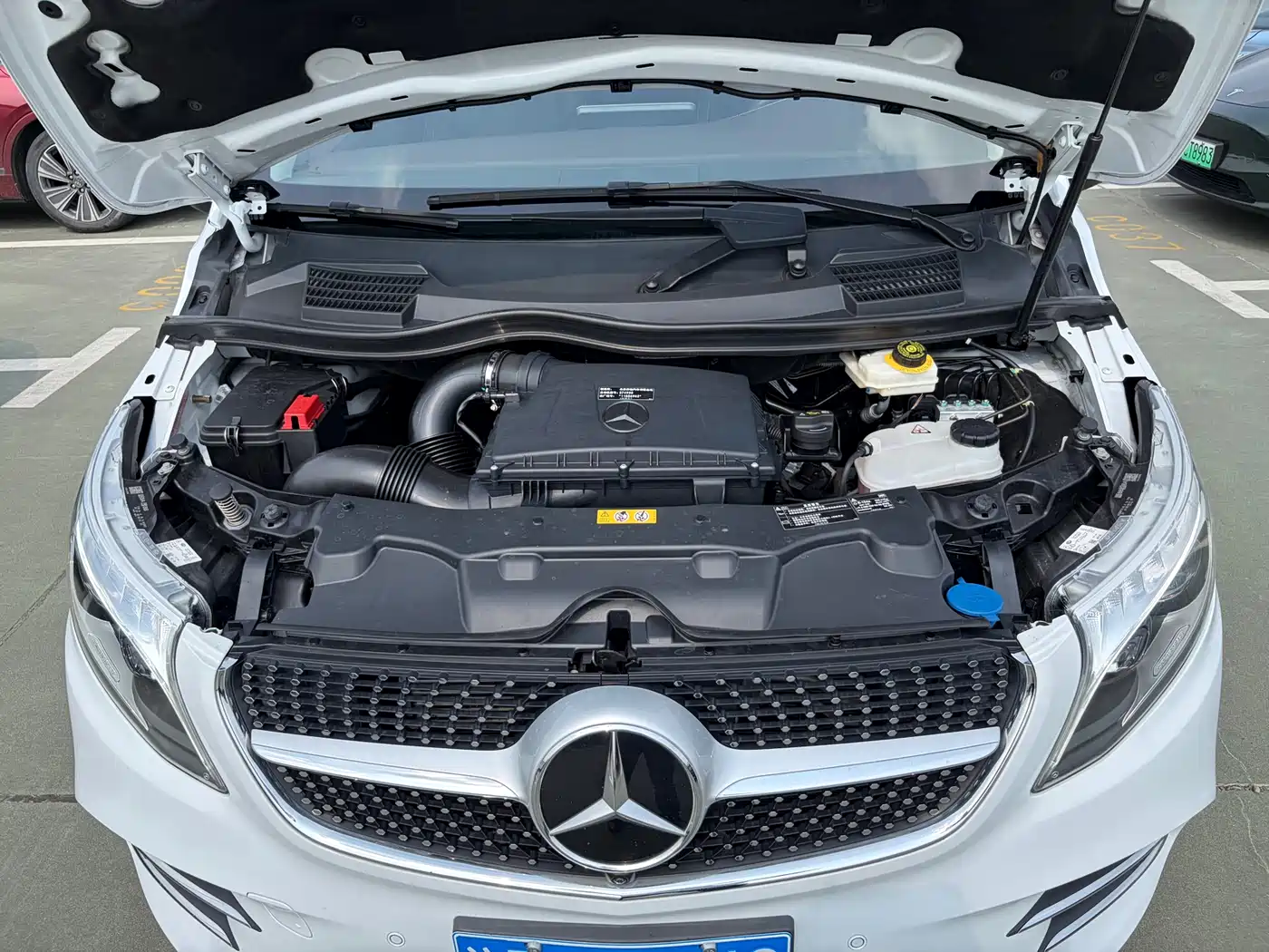 Mercedes-Benz V-Class 2021 V 260 L Long Wheelbase Luxury Edition фото 11