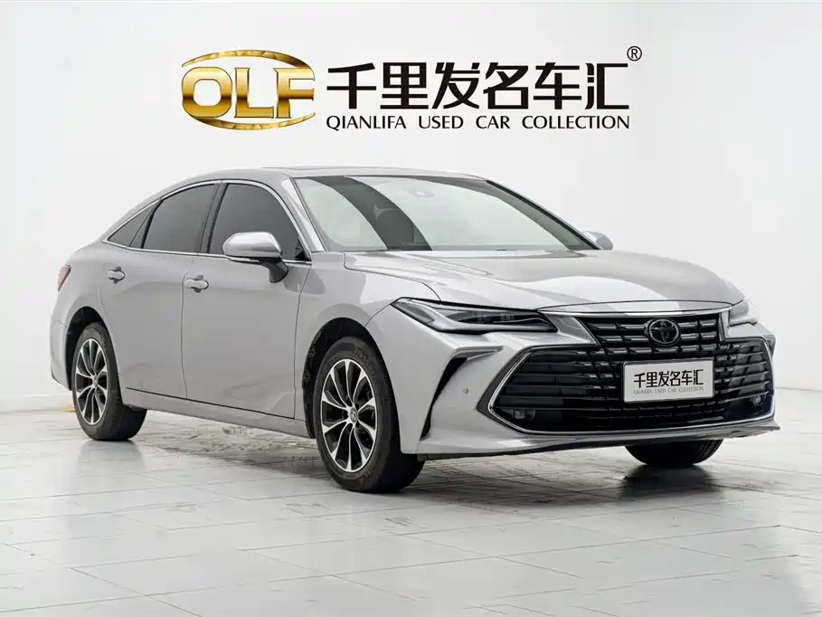 Toyota Avalon 2023 2.0L Premium Selection фото 3
