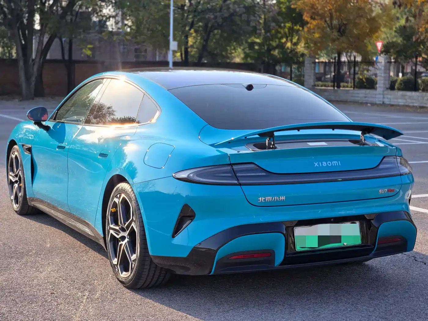 XIAOMI CAR XIAOMI SU7