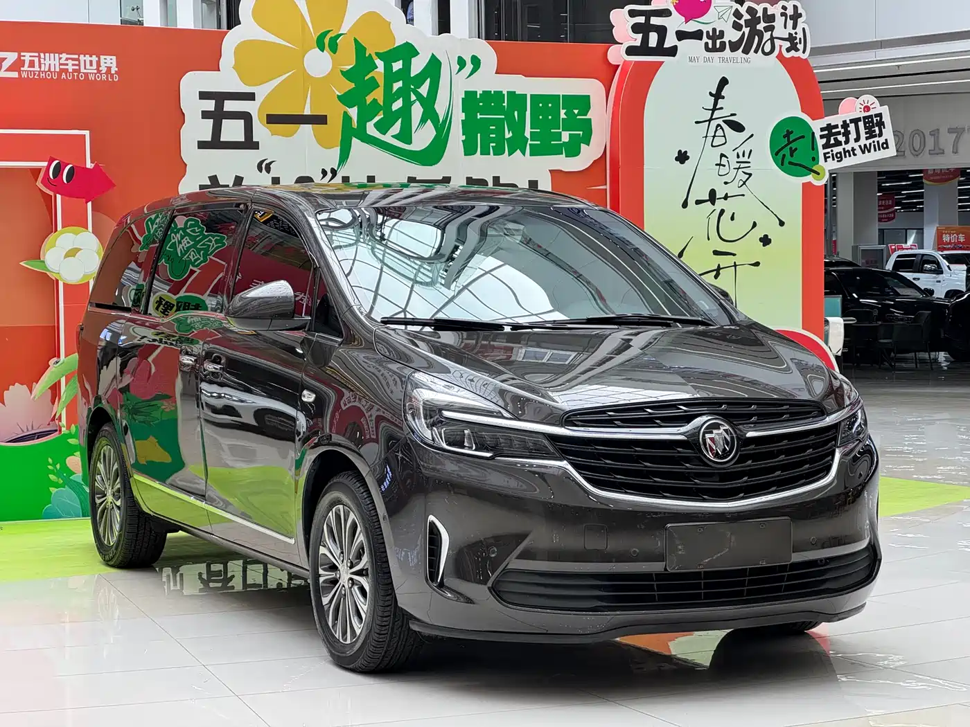 Buick GL8 2021 Land Business Class 652T Smart Luxury фото 3