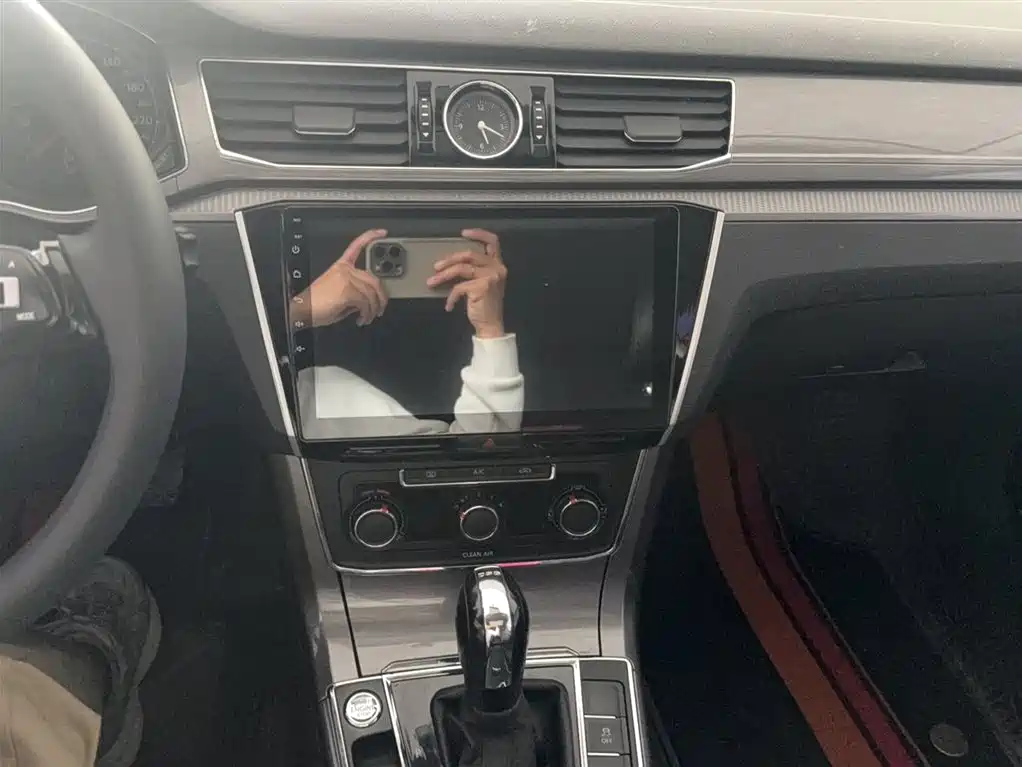 Volkswagen Passat 2017 280TSI DSG Elegance фото 6