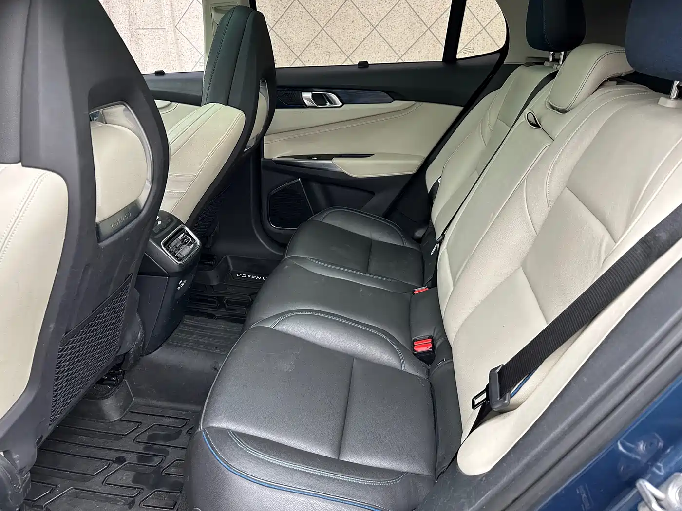 Lynk & Co 01 2017 2.0T 2WD Pro Version фото 7