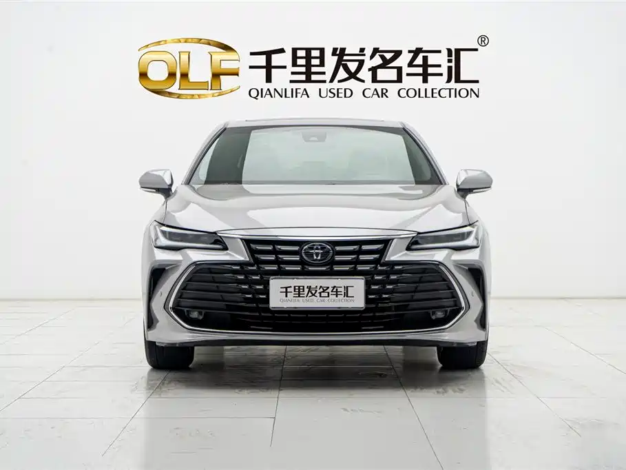 Toyota Avalon 2023 2.0L Premium Selection фото 2
