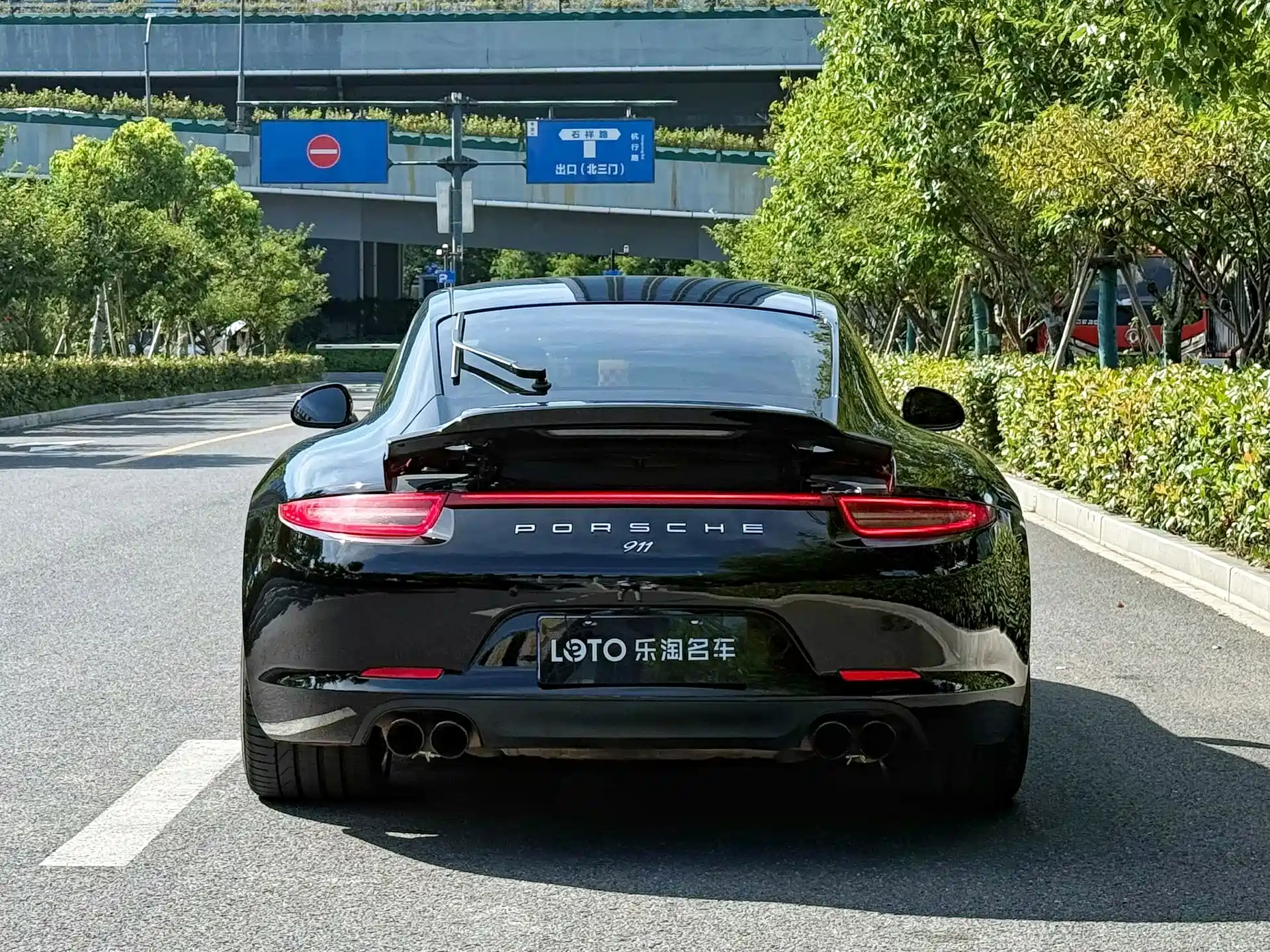 Photo 5 - Porsche 911