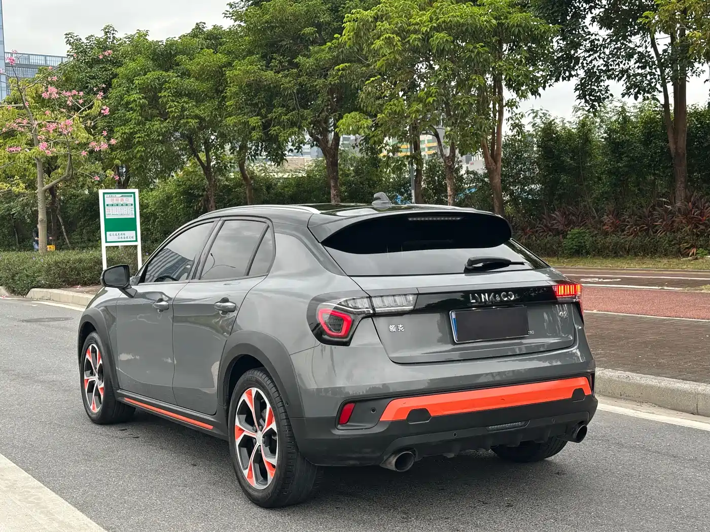 Lynk & Co 02 2018 Model 1.5T DCT 2WD Yao Pro Edition China V фото 6
