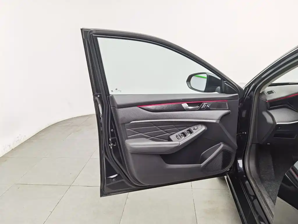 Dongfeng Aeolus Yixuan MAX 2022 2021 1.5T Super Dad Edition