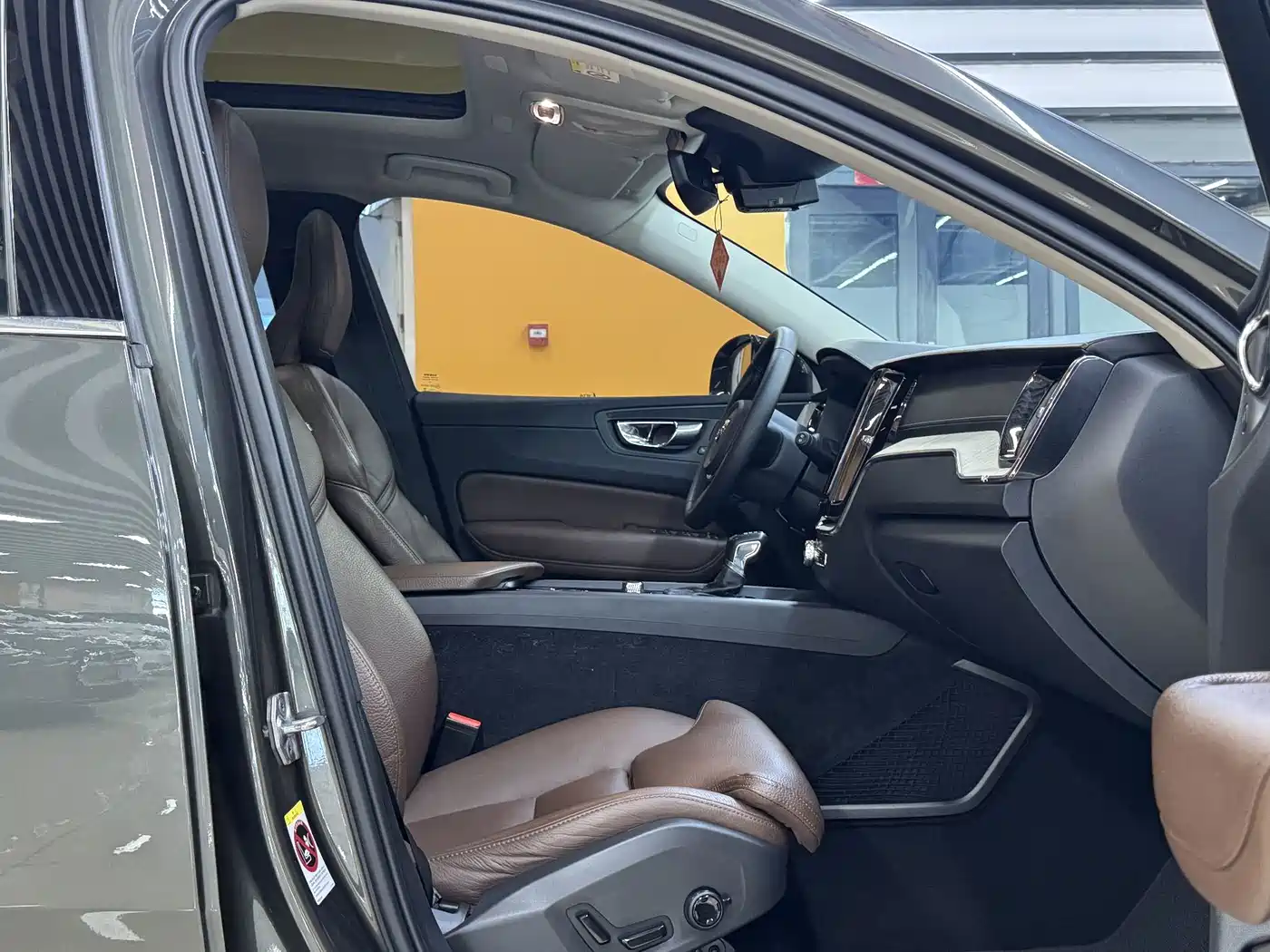 Photo 12 - Volvo XC60