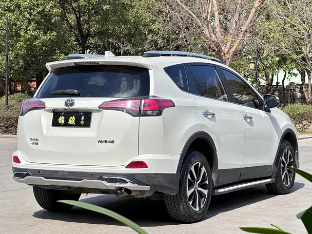 Toyota RAV4 Rongfang 2019 2.0L CVT 2WD Trend Edition China VI — фото 4