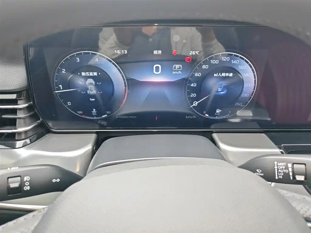 Hongqi HS5 2023 2.0T AWD Flag Enjoy Pro Edition фото 18
