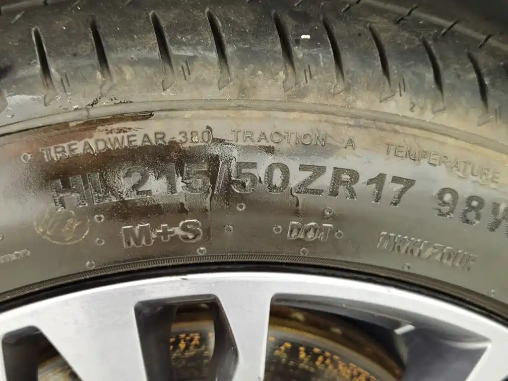 Dongfeng Aeolus Yixuan MAX 2022 2021 1.5T Super Dad Edition