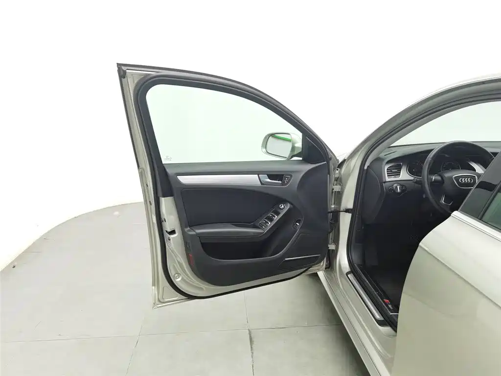 Audi A4L 2016 30 TFSI Collector's Edition Automatic Comfort фото 8