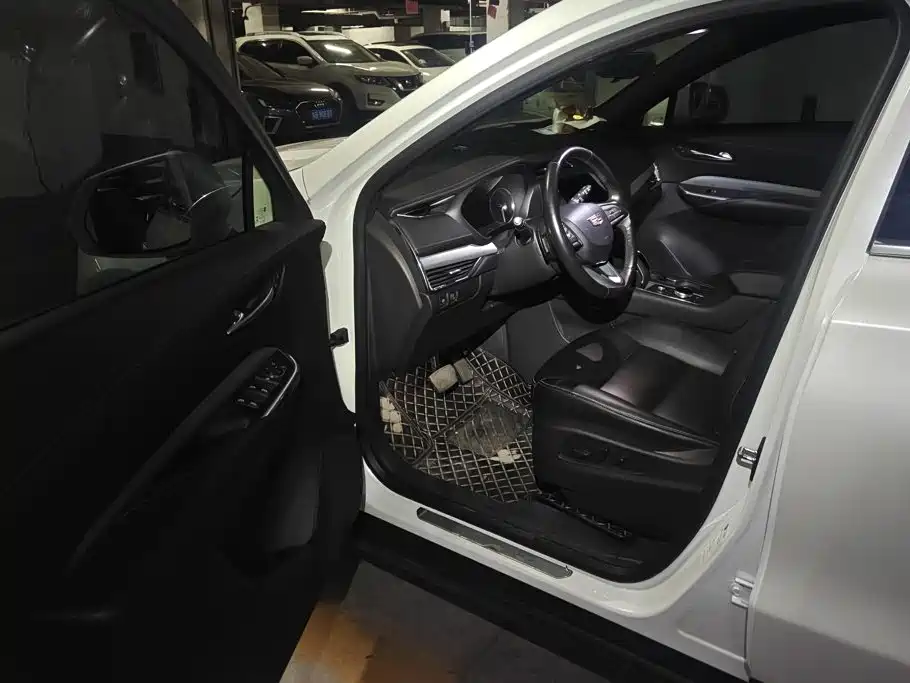Cadillac XT4 2019 2018 Model 28T 2WD Luxury