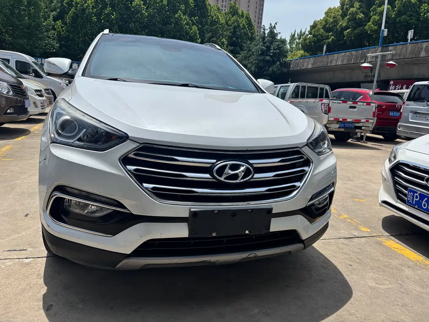 Hyundai Santa Fe 2017 2.0T Automatic 2WD Intelligent 7-Seater фото 2