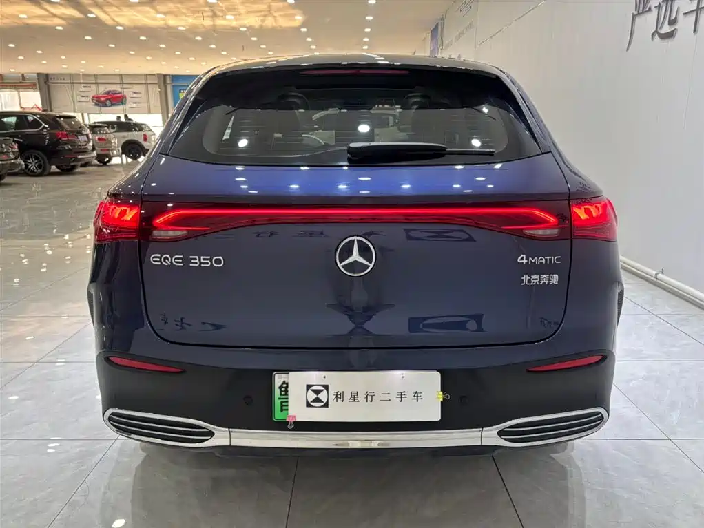 MERCEDES-BENZ EQE SUV