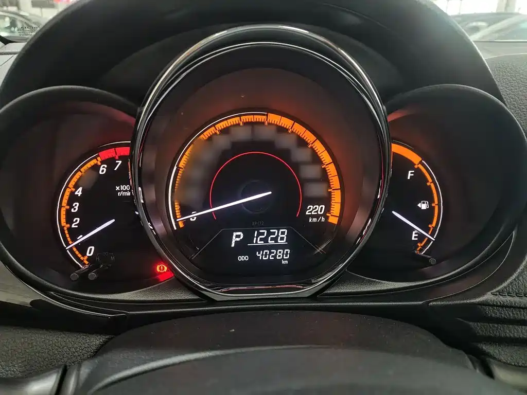 Фото 4 - Toyota YARiS L Zhi Xuan