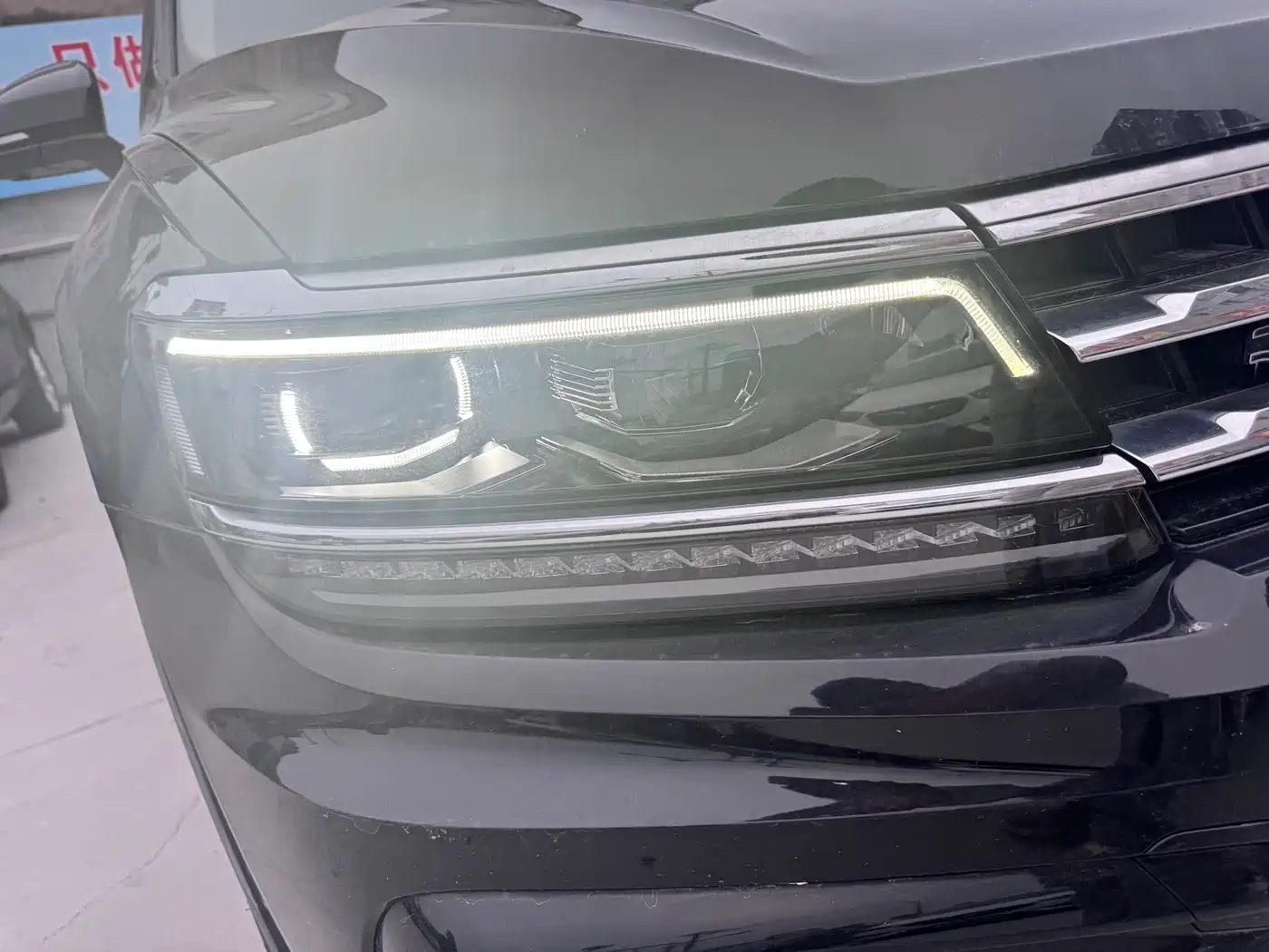 VOLKSWAGEN TIGUAN L