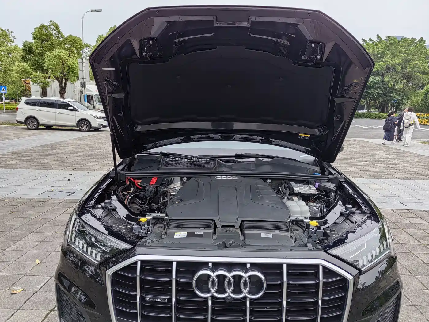 AUDI Q7