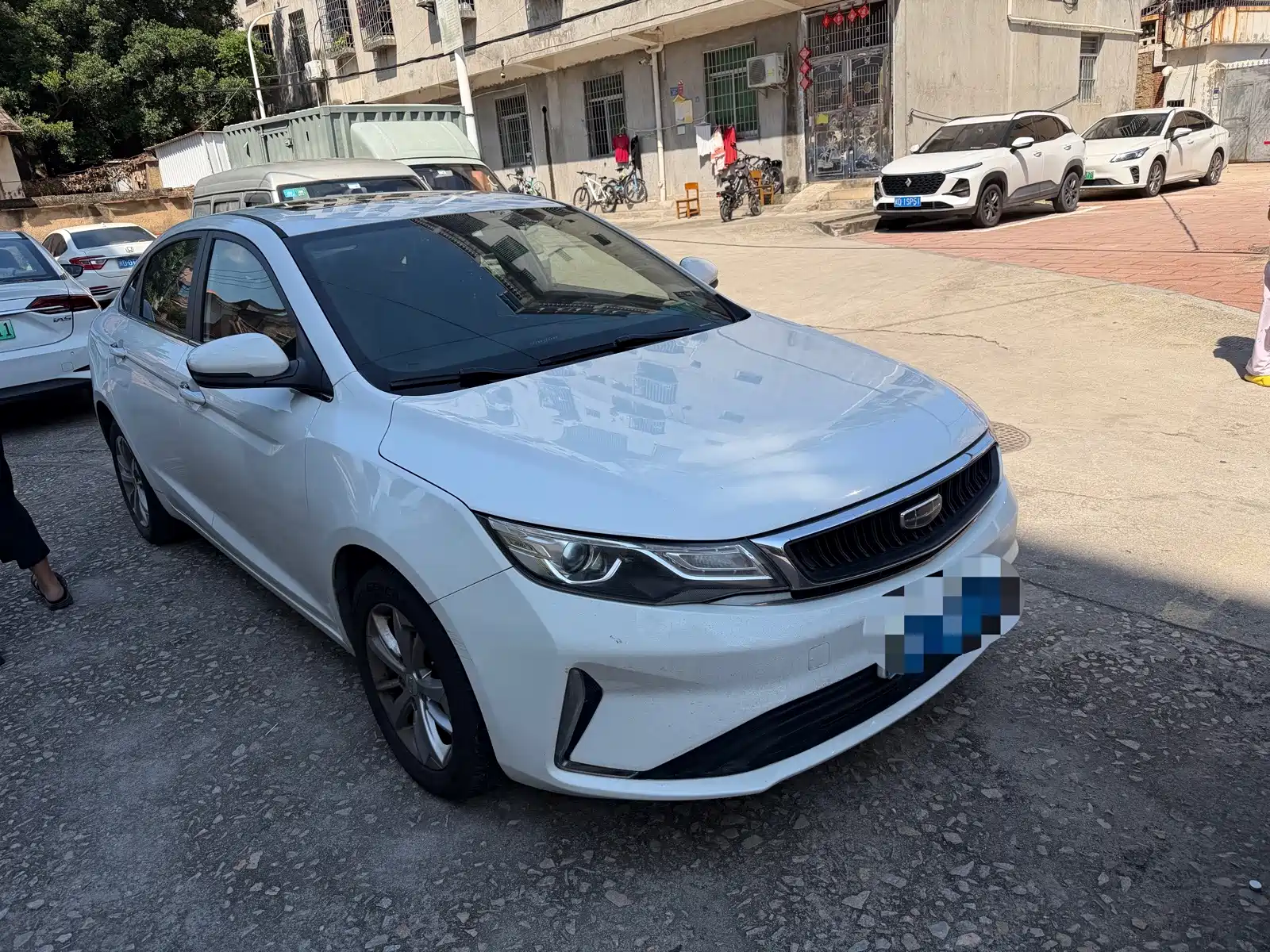 Фото 3 - Geely Emgrand GL