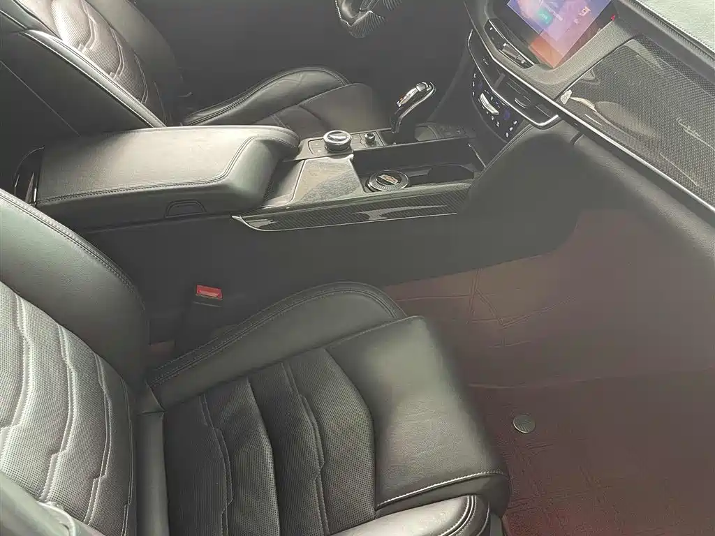 Cadillac CT6 2022 28T Premium фото 8