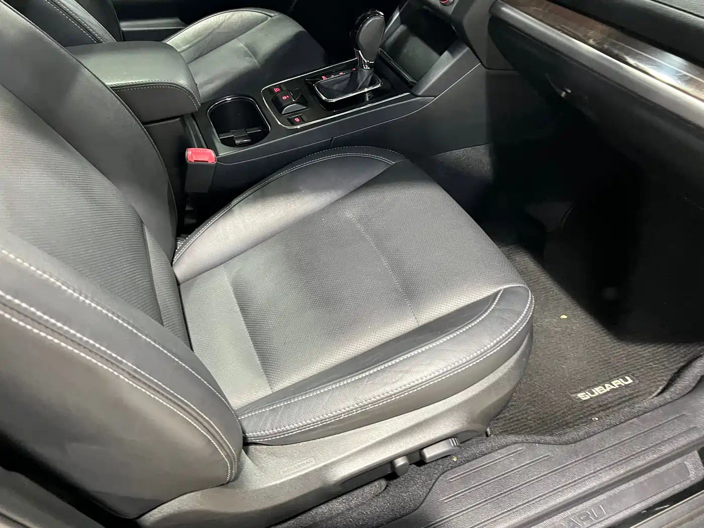 Subaru Outback 2016 2.5i Luxury Navigation Edition фото 22