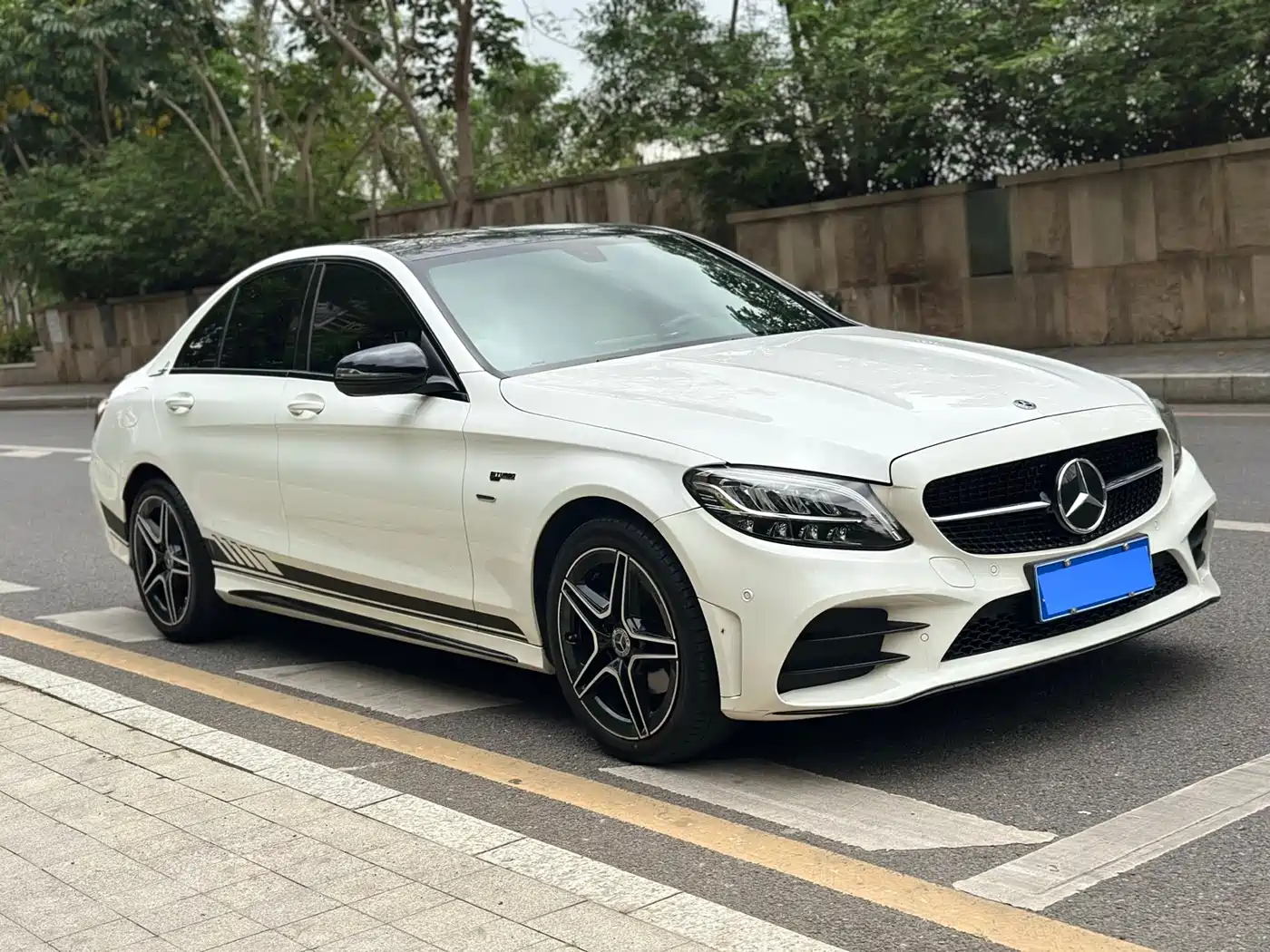 Mercedes-Benz C-Class 2021 C 260 Starry Exclusive Edition фото 3