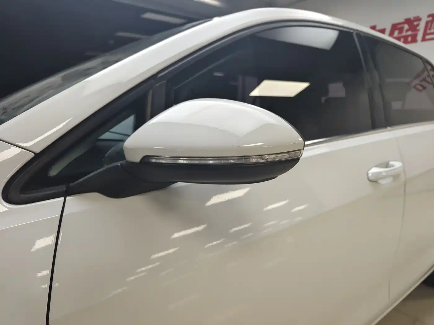 Volkswagen Golf 2018 230TSI Automatic Comfort фото 24