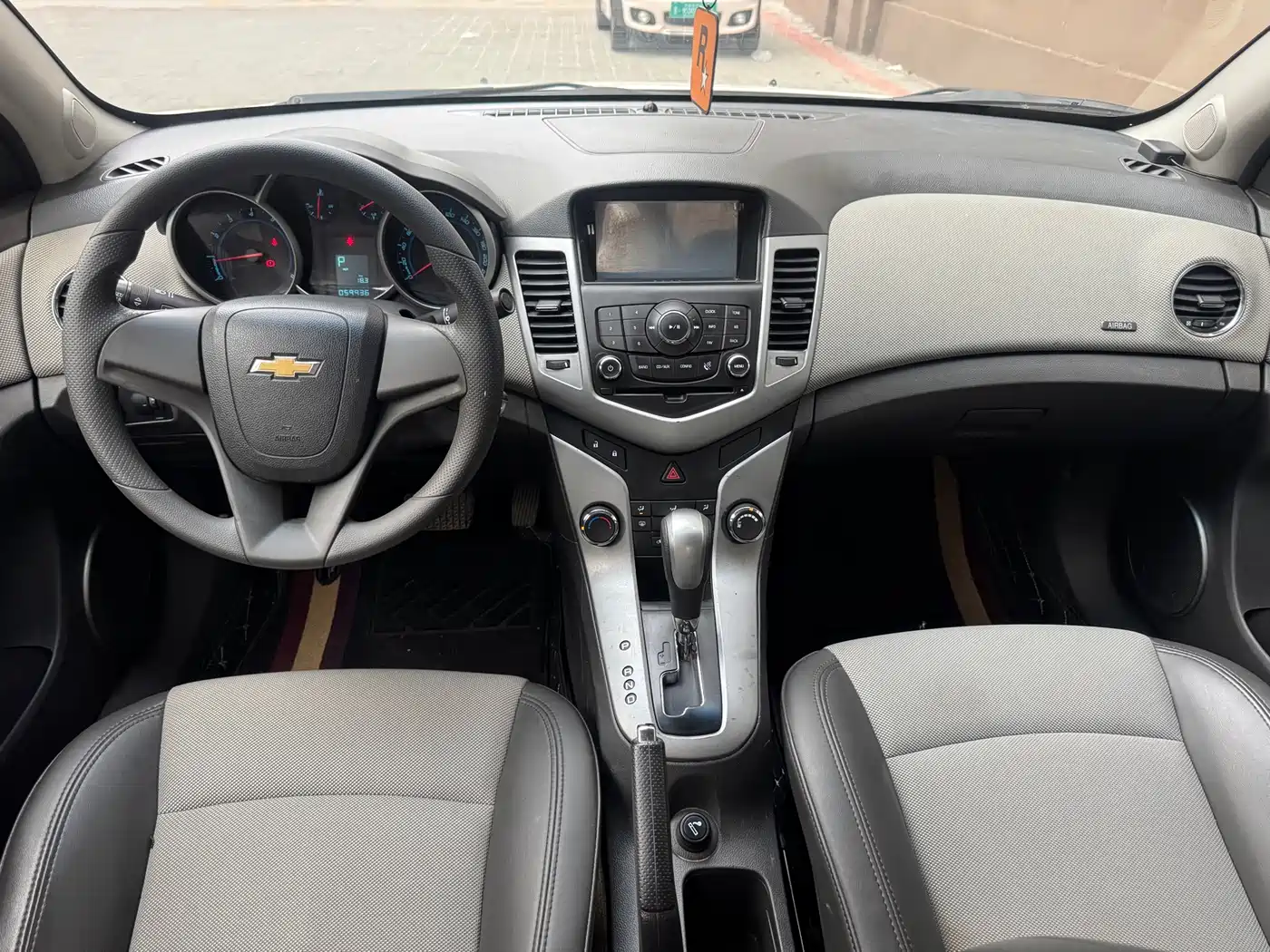 Chevrolet Cruze 2013 Model 1.6L SE AT фото 5