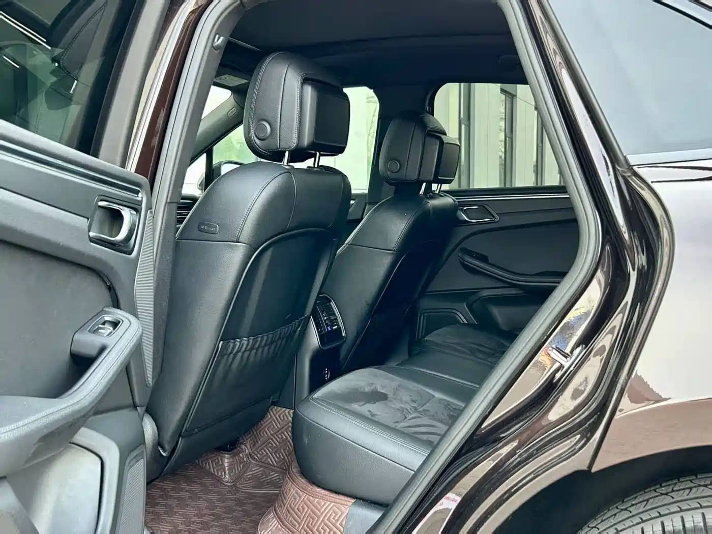 Porsche Macan 2018 Macan 2.0T фото 5