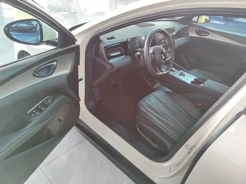 BYD Seal 06 New Energy 2025 2025 DM-i Smart Drive Edition 120KM Flagship