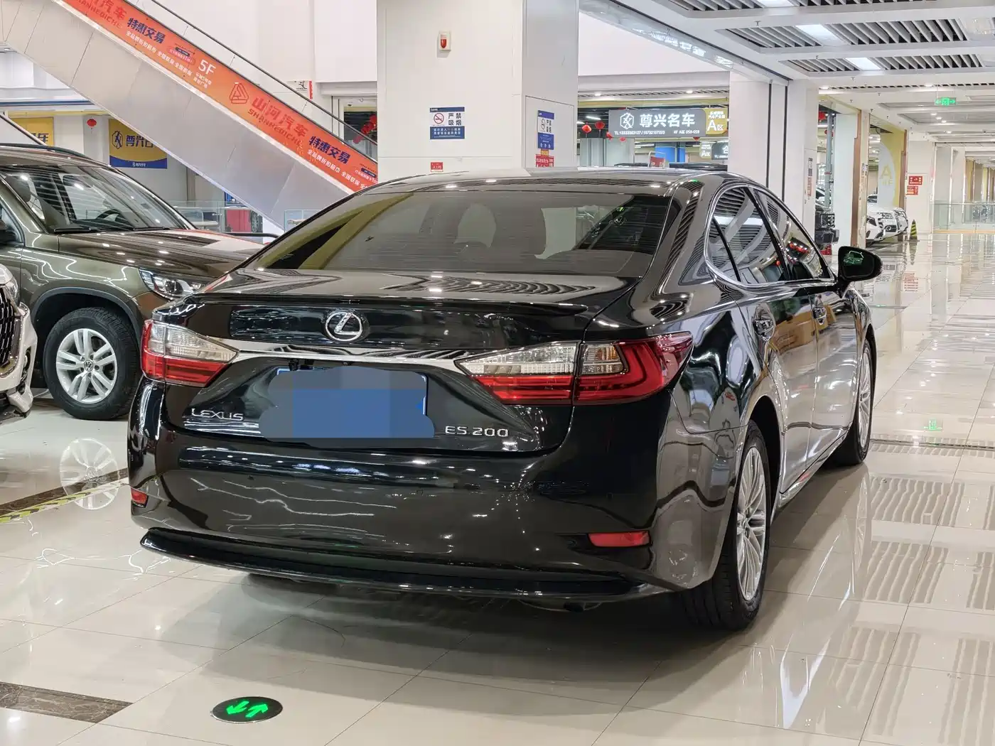 Lexus ES 2016 200 Midnight Special Limited Edition фото 7