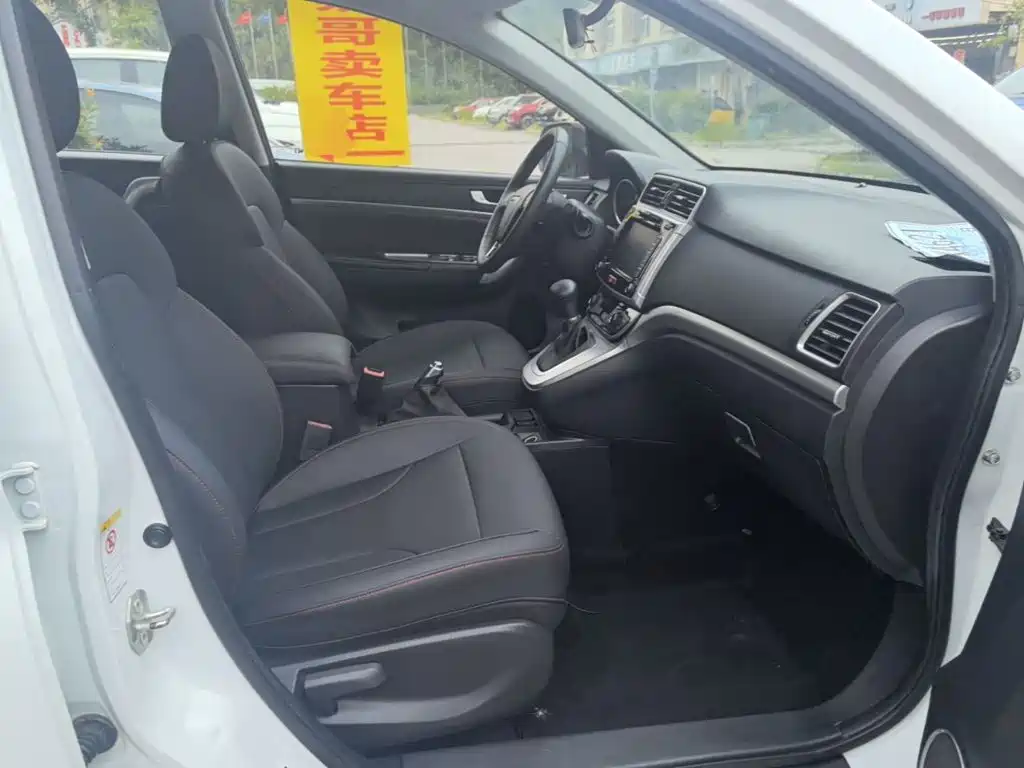 Haval M6 2018 2018 Facelift 1.5T DCT 2WD Elite Edition