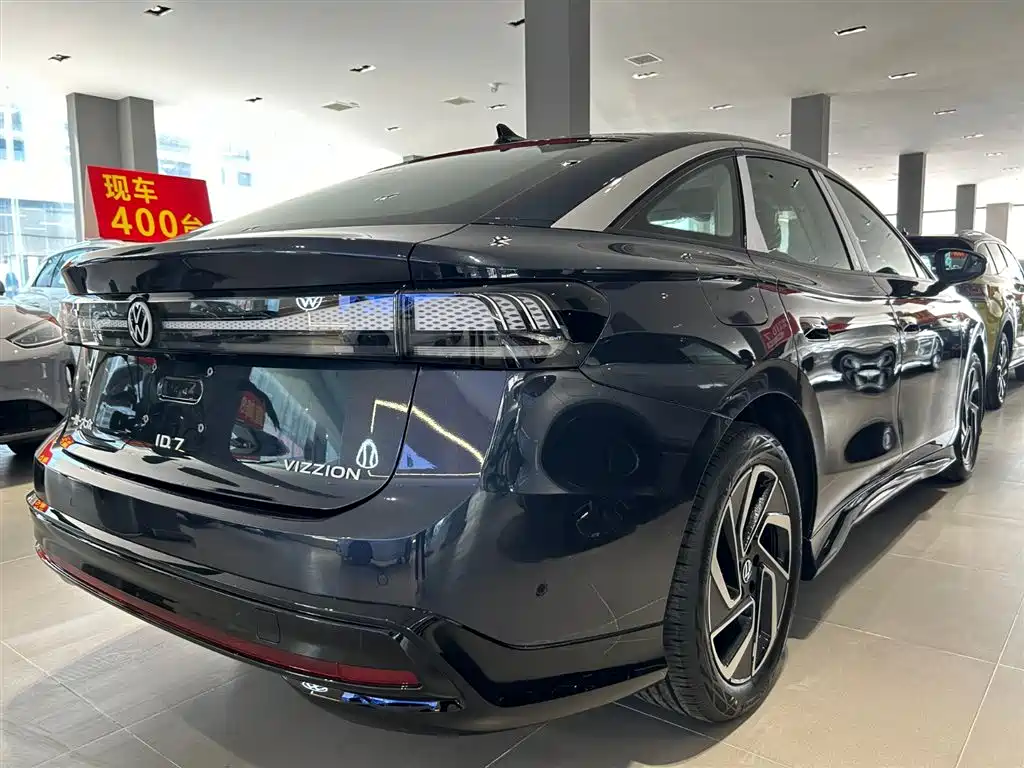 VOLKSWAGEN ID.7 VIZZION