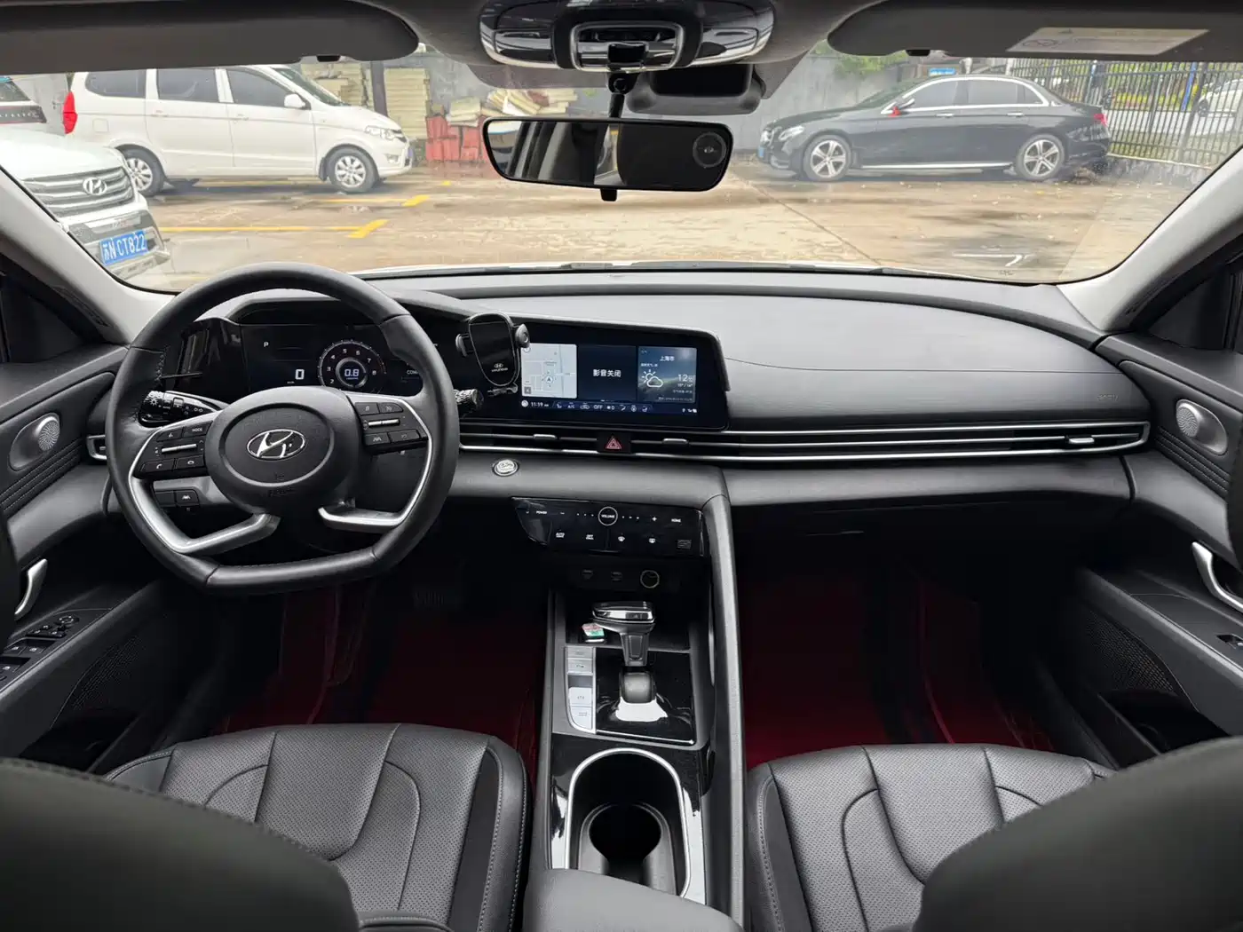 MODERN ELANTRA