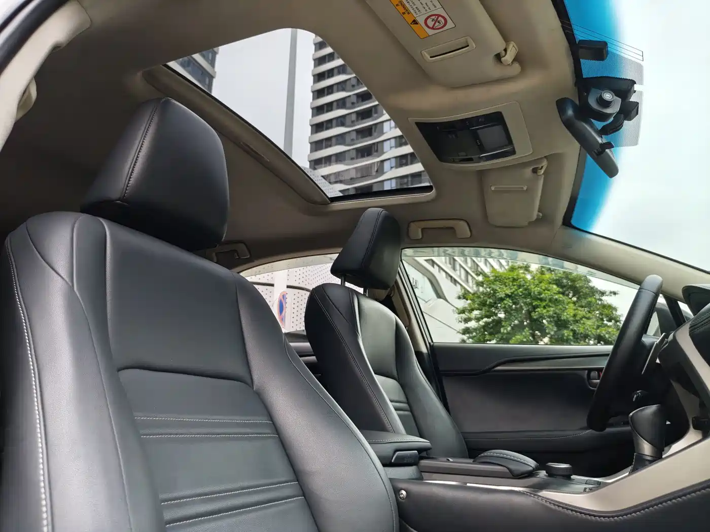 Lexus NX 2015 200t AWD F Sport фото 10
