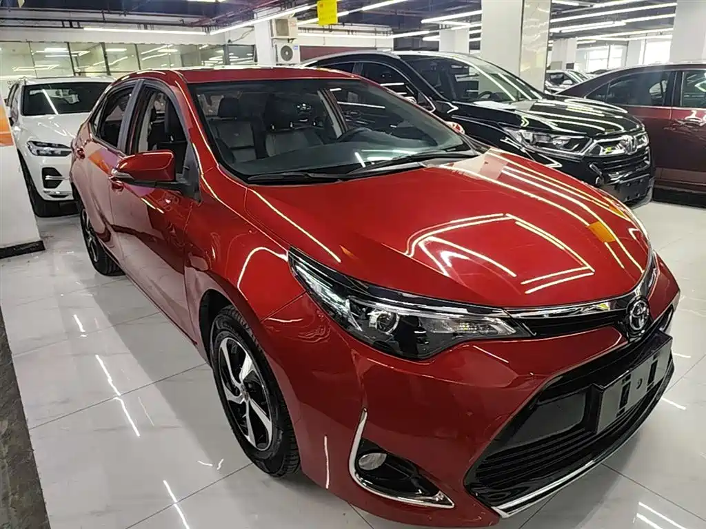Toyota Levin 2017 Facelift 185T CVT Elite (China V) фото 4