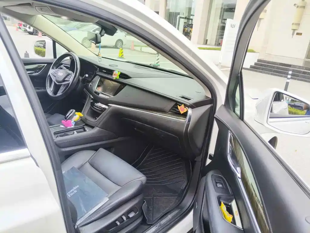 Cadillac XT5 2016 2016 28T AWD Technology Model