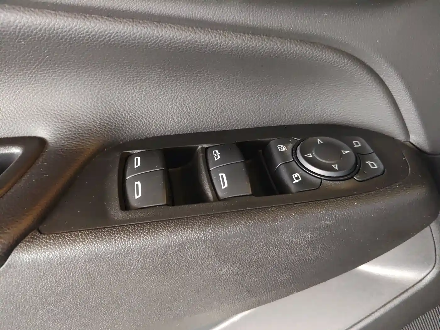 Chevrolet Equinox 2019 535T Auto Control Edition China V фото 21
