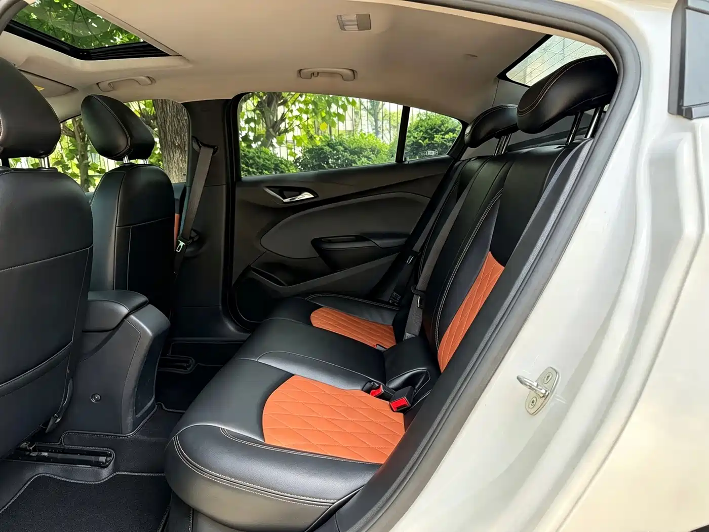 Chevrolet Cruze 2018 2018 320 Automatic Pioneer Sunroof Edition