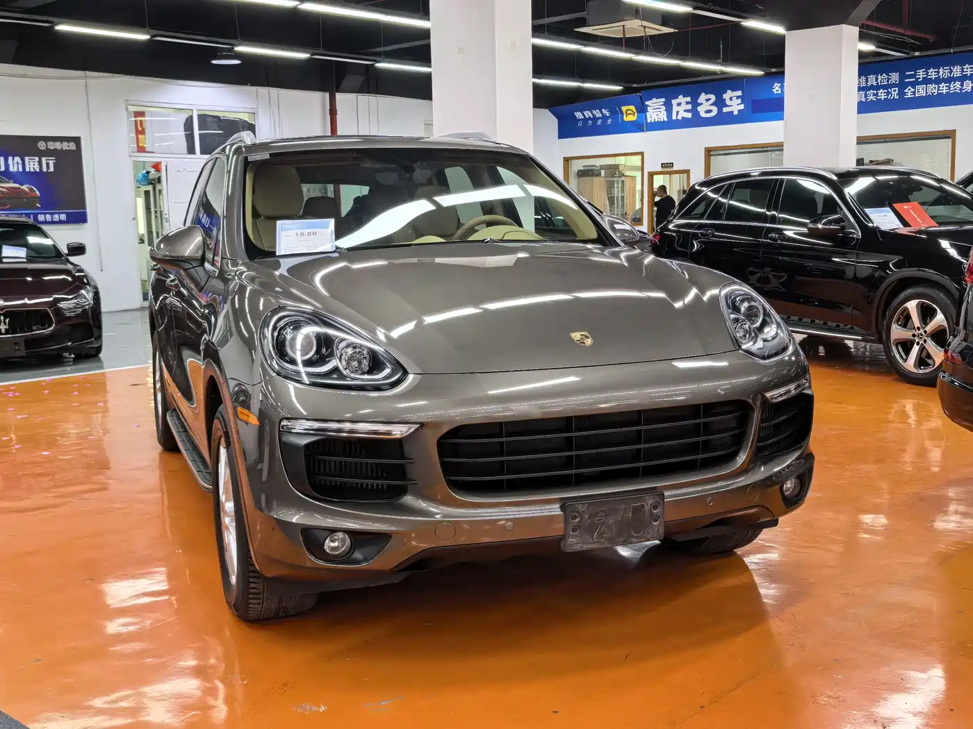 Porsche Cayenne фото 2