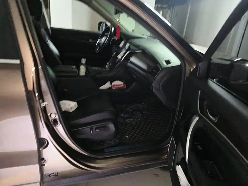 صورة 12 - Honda Avancier