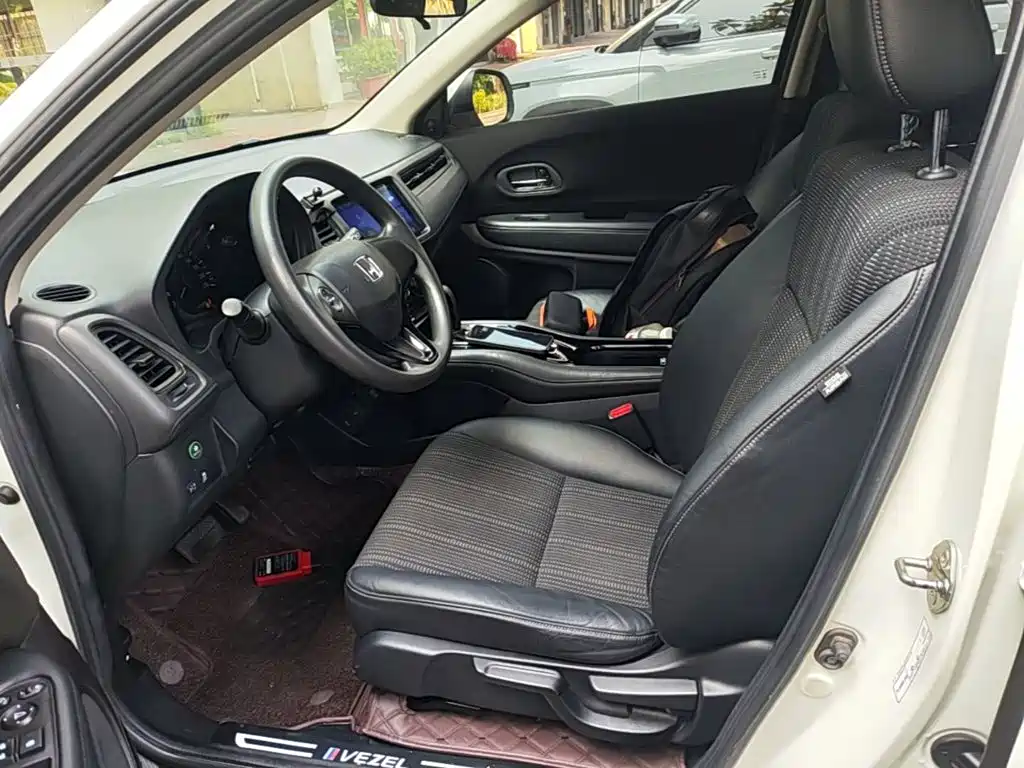 Honda Vezel 2016 2015 1.8L CVT FWD Elite