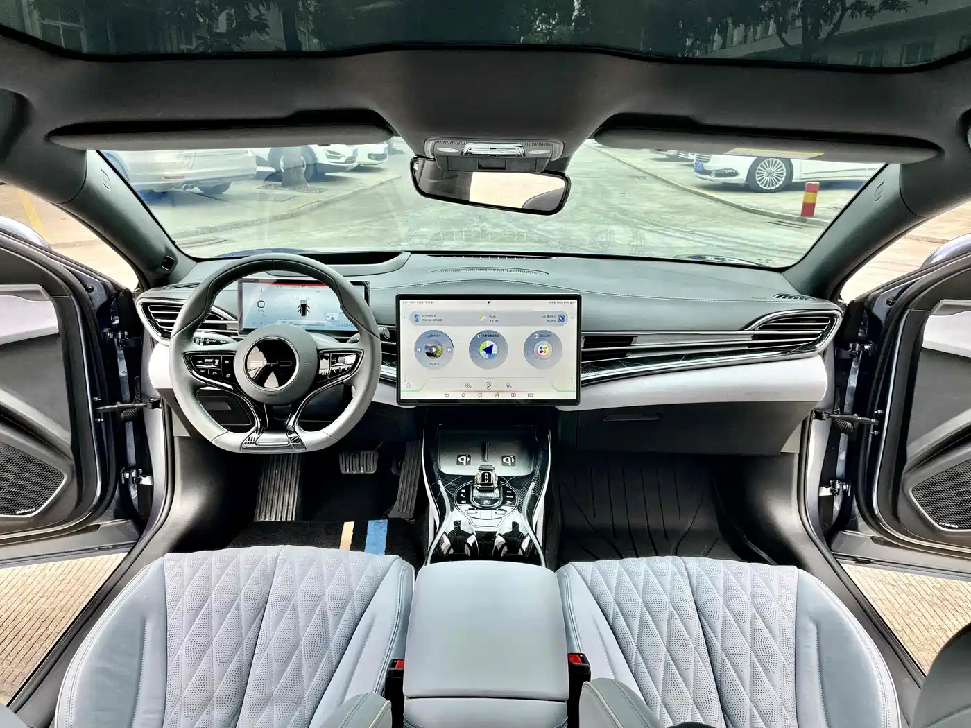BYD Seal 2022 700km Long Range RWD Edition фото 4