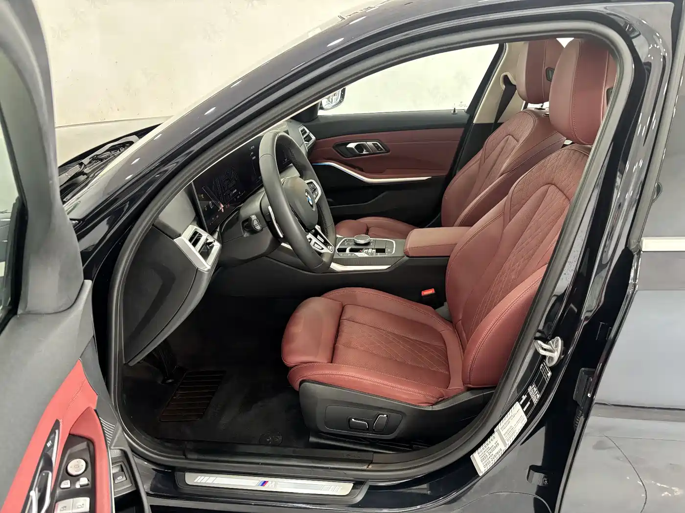 BMW 3 Series 2025 325Li M Sport Package фото 12