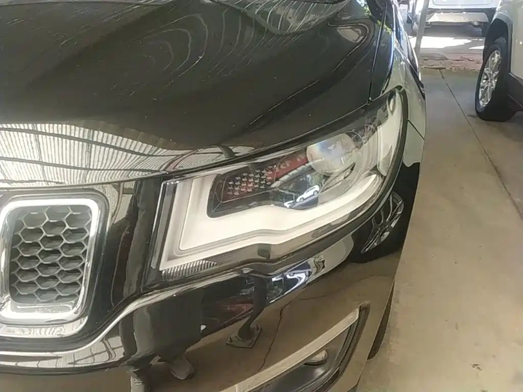 Фото 24 - Jeep Compass