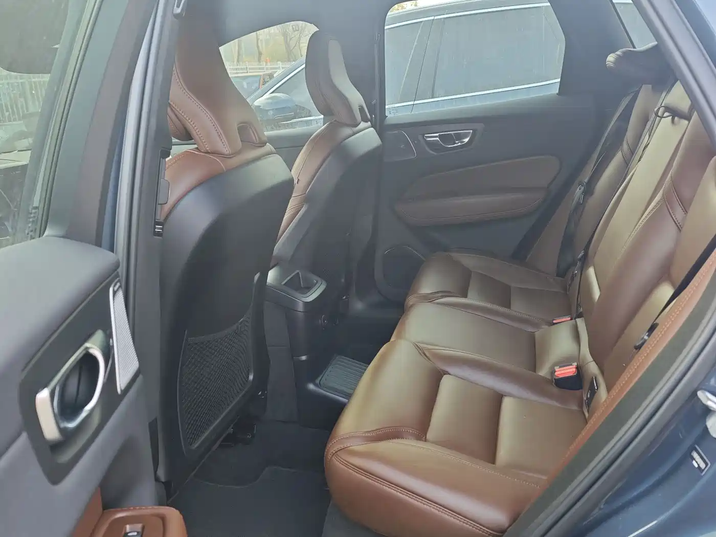 VOLVO XC60 PLUG-IN HYBRID