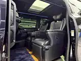 Фото 11 - Toyota Vellfire