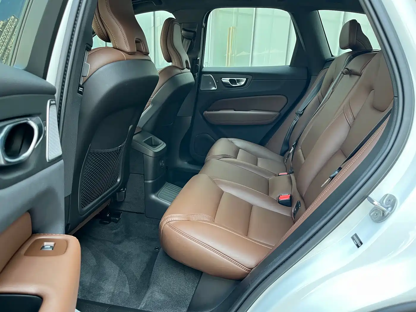 VOLVO XC60 PLUG IN HYBRID