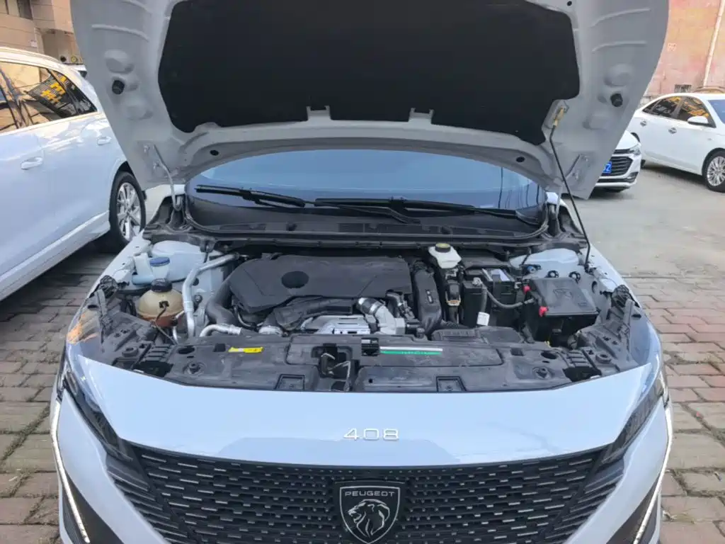 Photo 20 - Peugeot 408