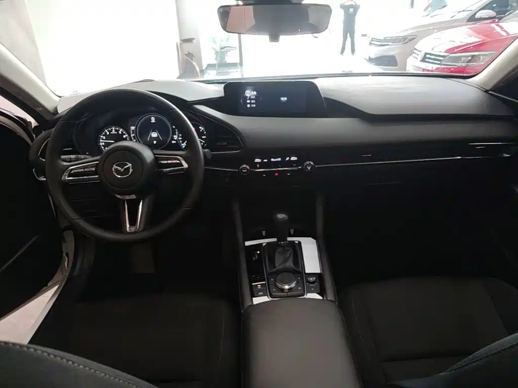 Mazda Mazda3 Axela 2025 2023 2.0L Auto Zhixuan